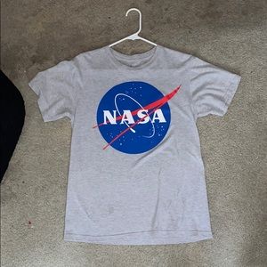 Men’s nasa tee shirt size men’s small